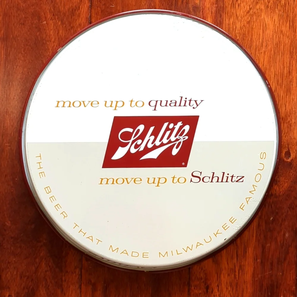 Vintage 1958 Schlitz beer metal 12" serving tray - Picture 2 of 9